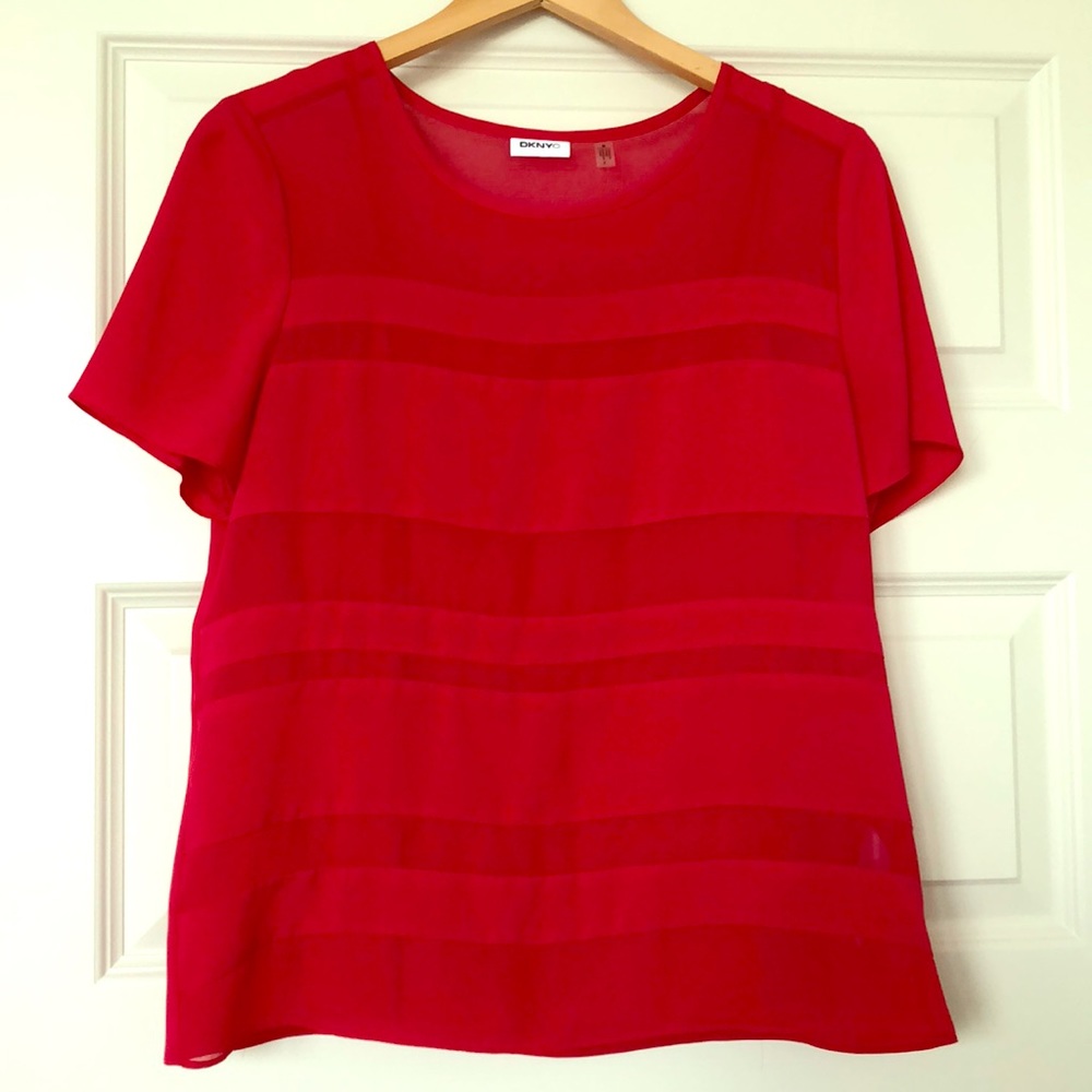 {DKNYC} red short sleeve blouse
